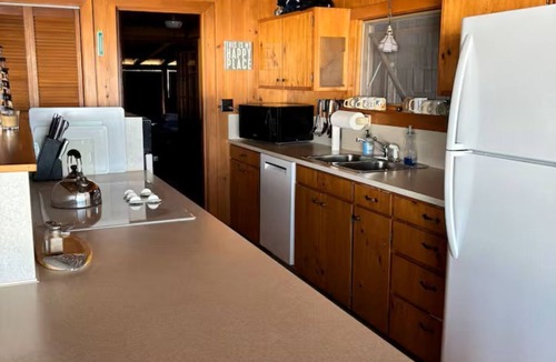 Hansville Cabin | Serene 3-bedroom cabin in Hansville perfect for a relaxing getaway.