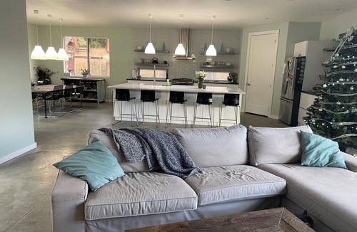 Sagle House | Serene 4-bedroom house in charming Sagle perfect for relaxing stays