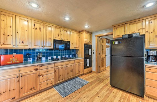 Driggs Cabin | Serene Driggs Cabin ~ 10 Mi to Grand Targhee!