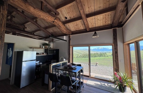 Enterprise House | Serene Japanese Home with Breathtaking Views in Oregon — Only 15 Min to Joseph