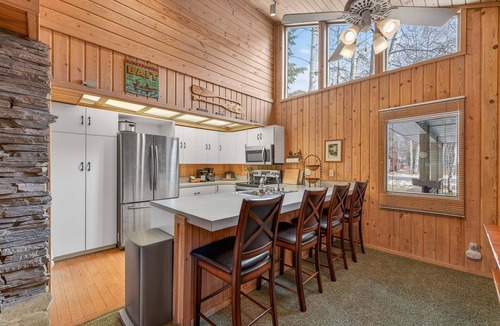 McCall House | Serene Mountain Retreat with Private Beach Access