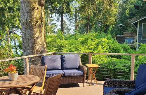 Greenbank House | Serenity Pines - Waterfront | Fireplace