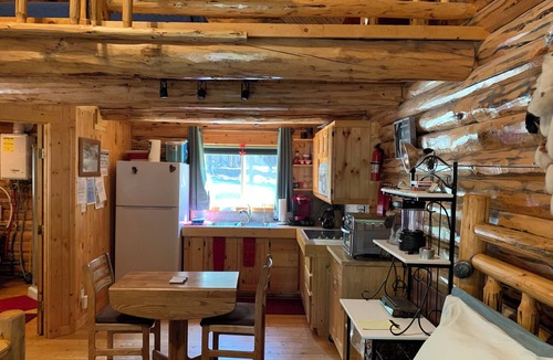 Troy Cabin | Sha Bear Cabin, on the YAAK RIVER~Quiet, Romantic Cabin Sleeps up to 4