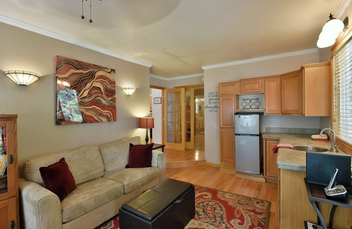 Mount Shasta House | Shasta Woodlands with Hot tub Beautiful home In Mt. Shasta.