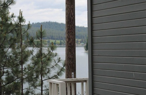 Loon Lake Cabin | Shore Acres -Cabin 7 Lakeview