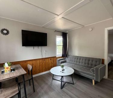 Loon Lake House | Shore Acres -Cabin 7 Lakeview