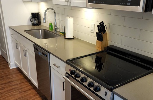 Fountain Square Apartment | Short term unit perfect for travel nurses