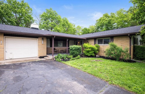 Delaware County House | Side A Riverfront Hot Tub Game Room Grill Sleeps 12