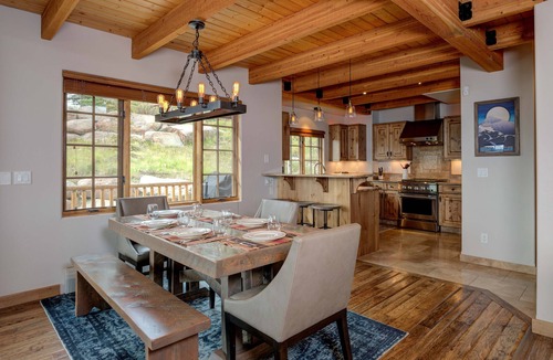 Big Sky Ski Chalet | Silver Star Alpine Lodge | Ski-In/Out Chalet | Hot Tub + Views