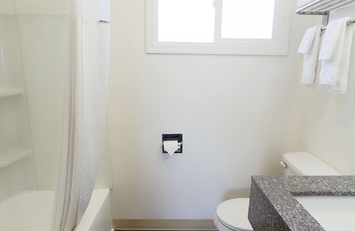 North Spokane Hotel | SilverStone Inn North Spokane