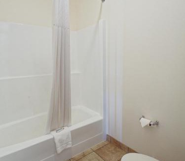 North Spokane Hotel | SilverStone Inn North Spokane