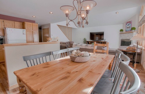 Wildernest House | Silverthorne Gem in the heart of Summit County