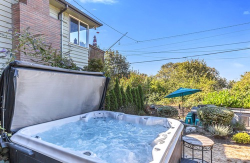 Mid-Beacon Hill House | Single Family Home with Covered Patio and Hot tub