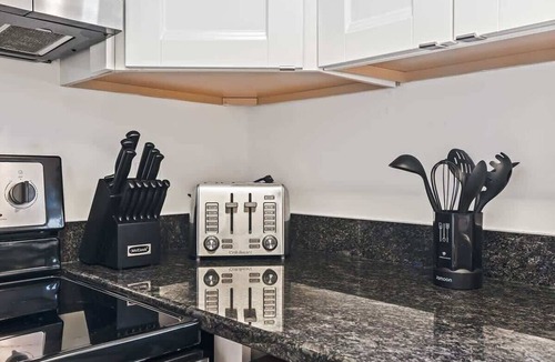 Franklin - Randolph Apartment | Single Level Homestay - Prime Location