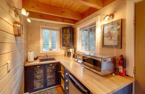 McCall House | Ski, Hike, Relax By Water: Rustic McCall Tiny Home