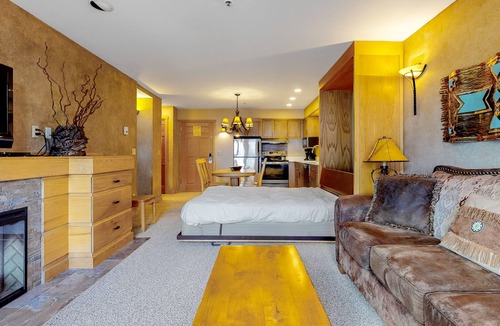 Big Sky Condo | Ski-in/out Condo with hot tub, heated pool & central AC