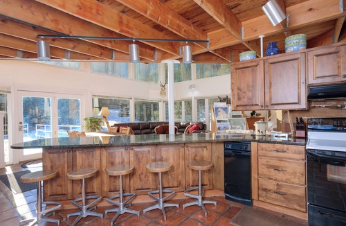 Big Sky House | Ski in/out home w/private hot tub, sauna, fireplace & great views - Low Dog Mountain Chalet