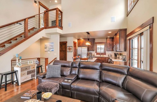 Tamarack Resort House | Ski in/out to Tam Express, pet-friendly, AC