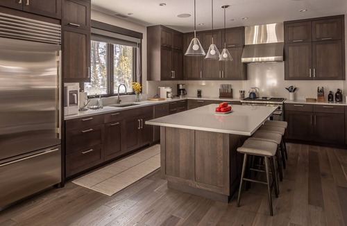 Spanish Peaks Cabin | Ski-in/Ski-out Cabin with Hot Tub, Fireplace, Heated Garage, and Grill!