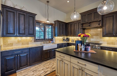 Spanish Peaks Cabin | Ski-in/Ski-out Home with Private Hot Tub