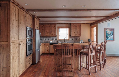 Big Sky Ski Chalet | Ski-In/Ski-Out Luxury Chalet at Big Sky Resort