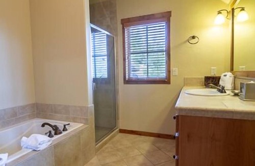 Tamarack Resort House | Ski in/Ski out | Private Hot Tub | Spectacular Mountain Views
