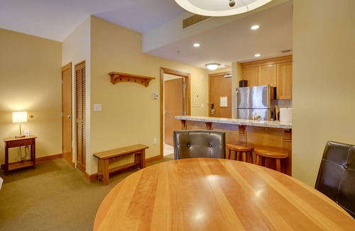 Park City Apartment | Ski-In/Ski-Out Studio at Sundial Lodge w/Hot Tub!