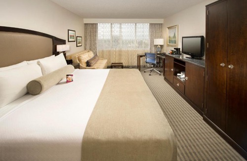 SeaTac Hotel | Skybridge Seattle Airport Hotel