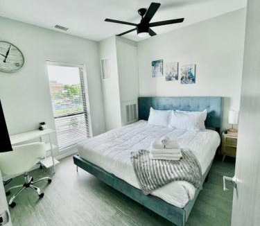 Downtown Des Moines Apartment | Skyline Solace