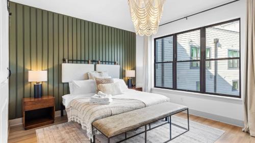 McFerrin Park House | Skyline Soundhouse by AvantStay