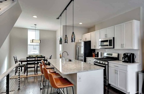 Dahlman Condo | Skyline Stay - Near Downtown & Zoo+ Garage+Rooftop