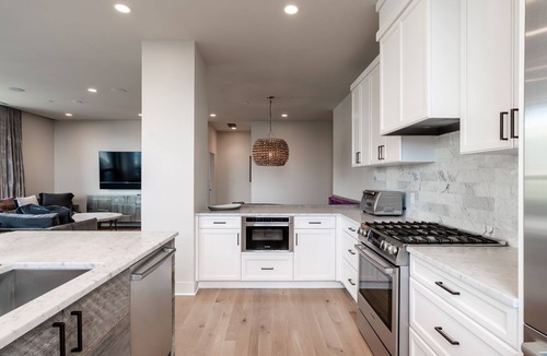 Downtown Bozeman Condo | Skyview Penthouse- Luxury penthouse in downtown Bozeman with 30 night minimum