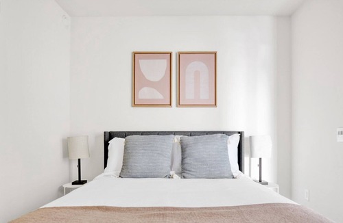 Northeast Bellevue Apartment | Sleek Bellevue 1BR w/ BBQ, Gym & W/D, walkable area, by Blueground