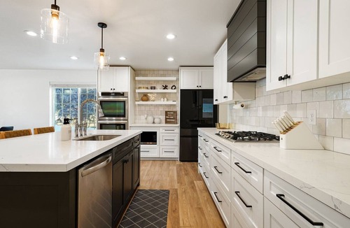 Sunset Heights House | SLEEPS 20! Orem Oasis Game Room & Hot Tub Retreat
