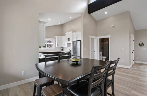 Fish Haven House | Sleeps 22 Hot Tub Game Room EV Charging Views Boats/Toys Parking