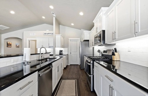 Nampa House | Sleeps 6, Near Wineries and Lake Lowell, Minutes to Golf, Dining and Shops
