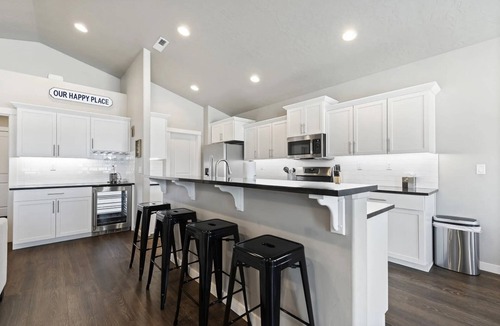 Nampa House | Sleeps 6, Near Wineries and Lake Lowell, Minutes to Golf, Dining and Shops