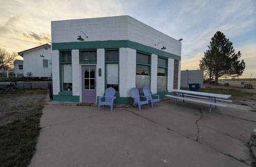 Arimo House | Small Town Vintage highway Service Station