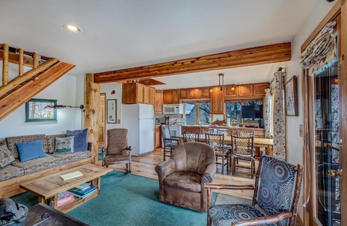 Clark Ski Chalet | Smokey