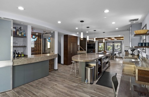 Downtown Park City Ski Chalet | "SNOWFUN WINE CHALET" - Premium Ski, Entertain, Game Room, Parking, Old Town