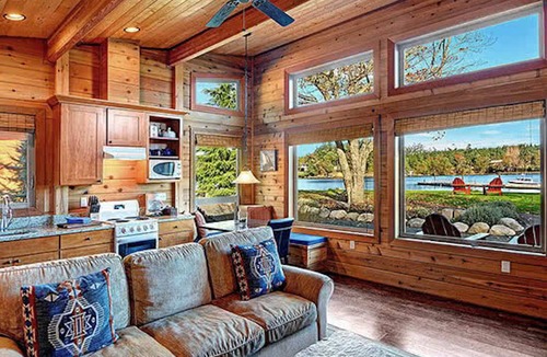 Friday Harbor Cabin | Snug Harbor Resort and Marina - One Bedroom Waterfront Cabin