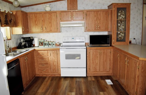 Gardiner House | Soothing, Tranquil, 3-bedroom home. New listing. Also see vrbo#291451