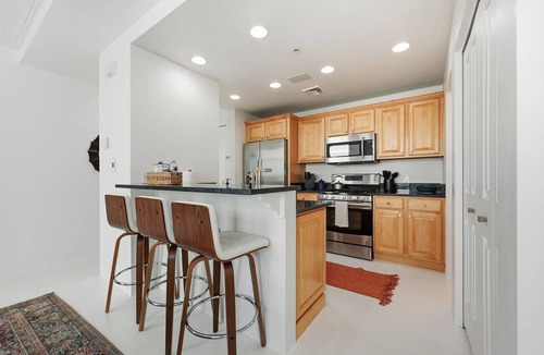 Boise Condo | Sophisticated Downtown Boise Condo | Mountain Views | Walkable | Ideal for Business & Couples