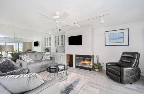 Glen Arbor House | South Beach 55