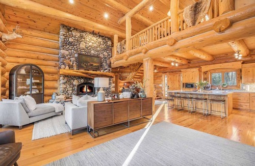 Swan Valley Cabin | South Fork Retreat. Private Luxury Log Cabin w/AC