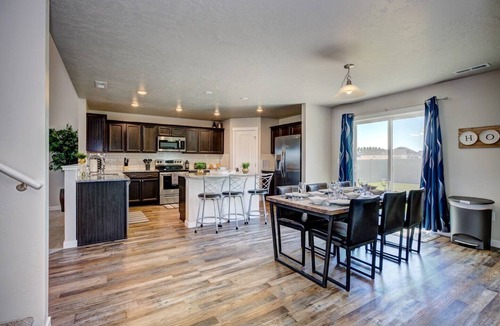 Nampa House | South Nampa Family Home | Cali King | Game Loft | 5 TVs | Near Downtown Nampa