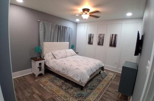 Cabot House | Southside Hideaway