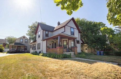 Easttown Apartment | Spacious-2-BR Duplex w/Modern Kitchen and Cozy Outdoor Spaces-Grand Rapids Gem