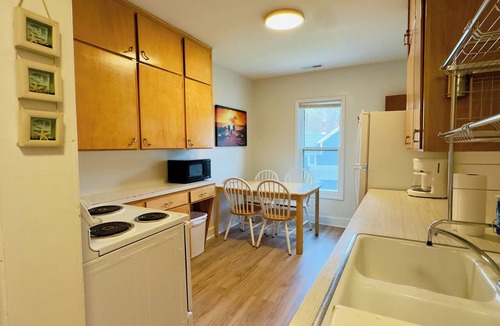 Saint Joseph Apartment | Spacious 3-bedroom apartment steps from the beach in St. Joseph