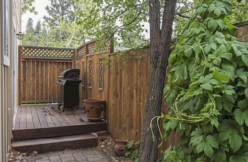 Westbrook Meadows House | Spacious 3 Bedroom Home in Desirable Bend Neighborhood. Close to Phil's Trail